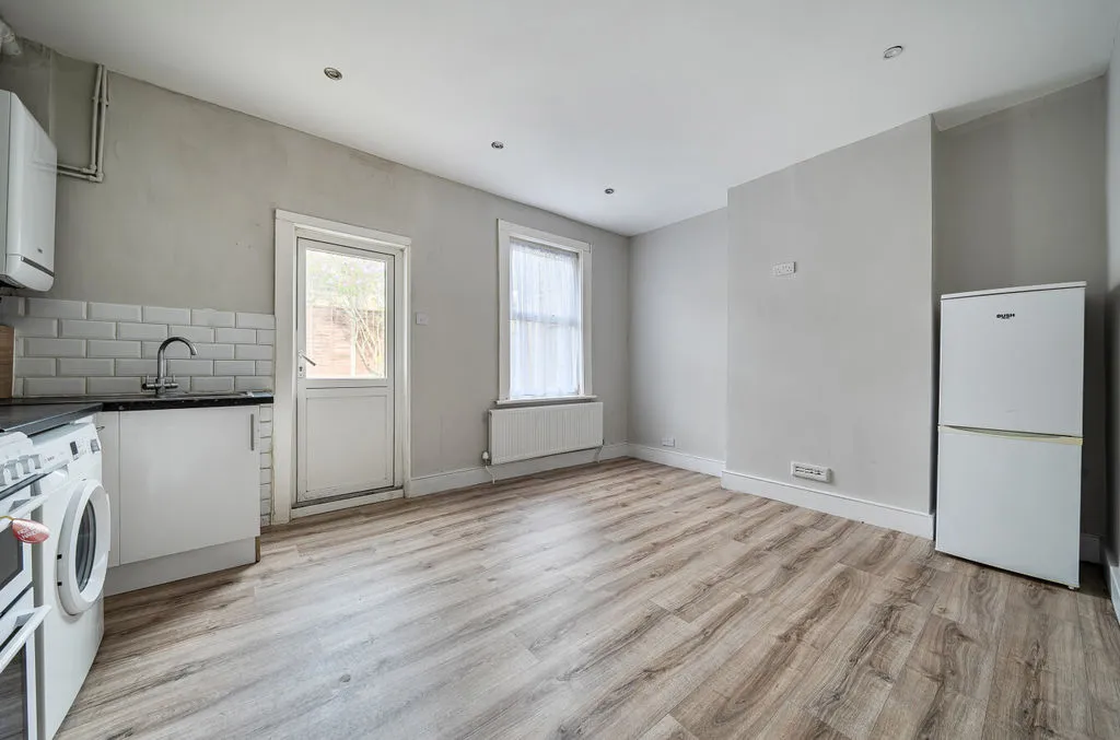Speranza Street, 12 Speranza Street Plumstead Plumstead, London, Greater London, SE181NY, photo 5