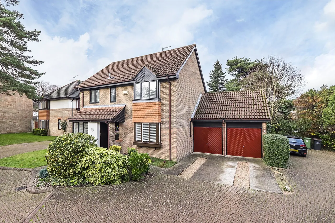 Sorbie Close, Weybridge, Surrey, KT13, photo 3