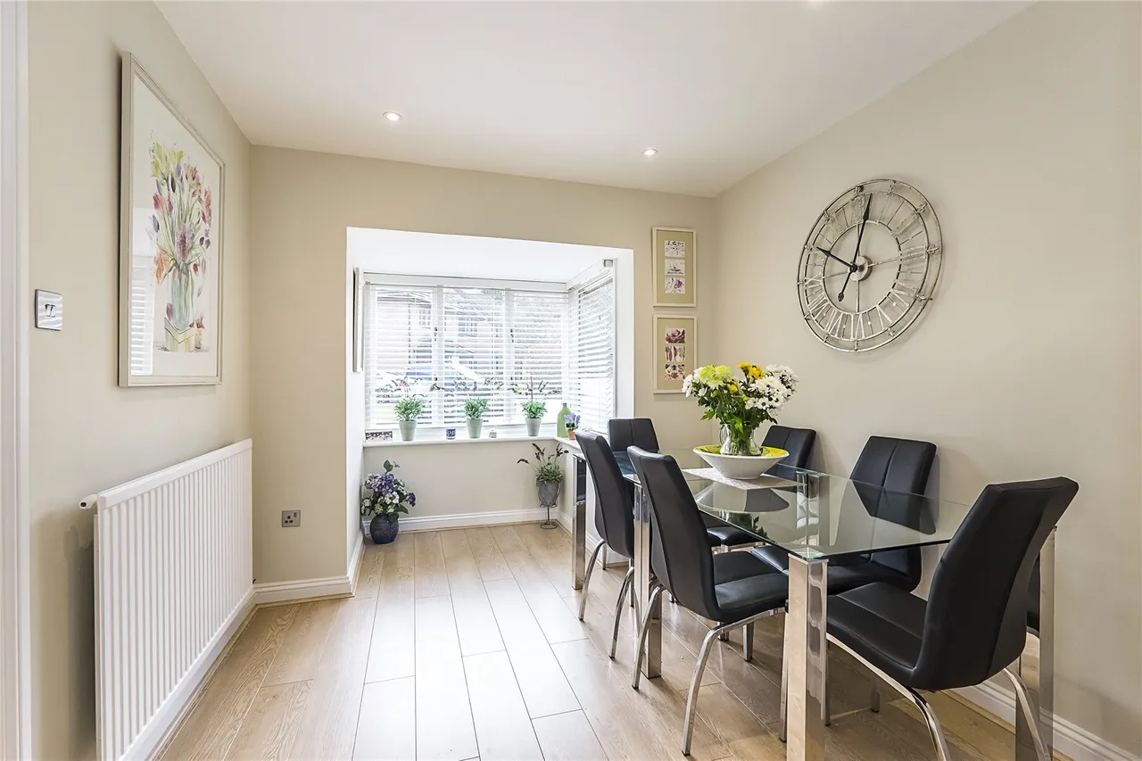 Sorbie Close, Weybridge, Surrey, KT13, photo 7
