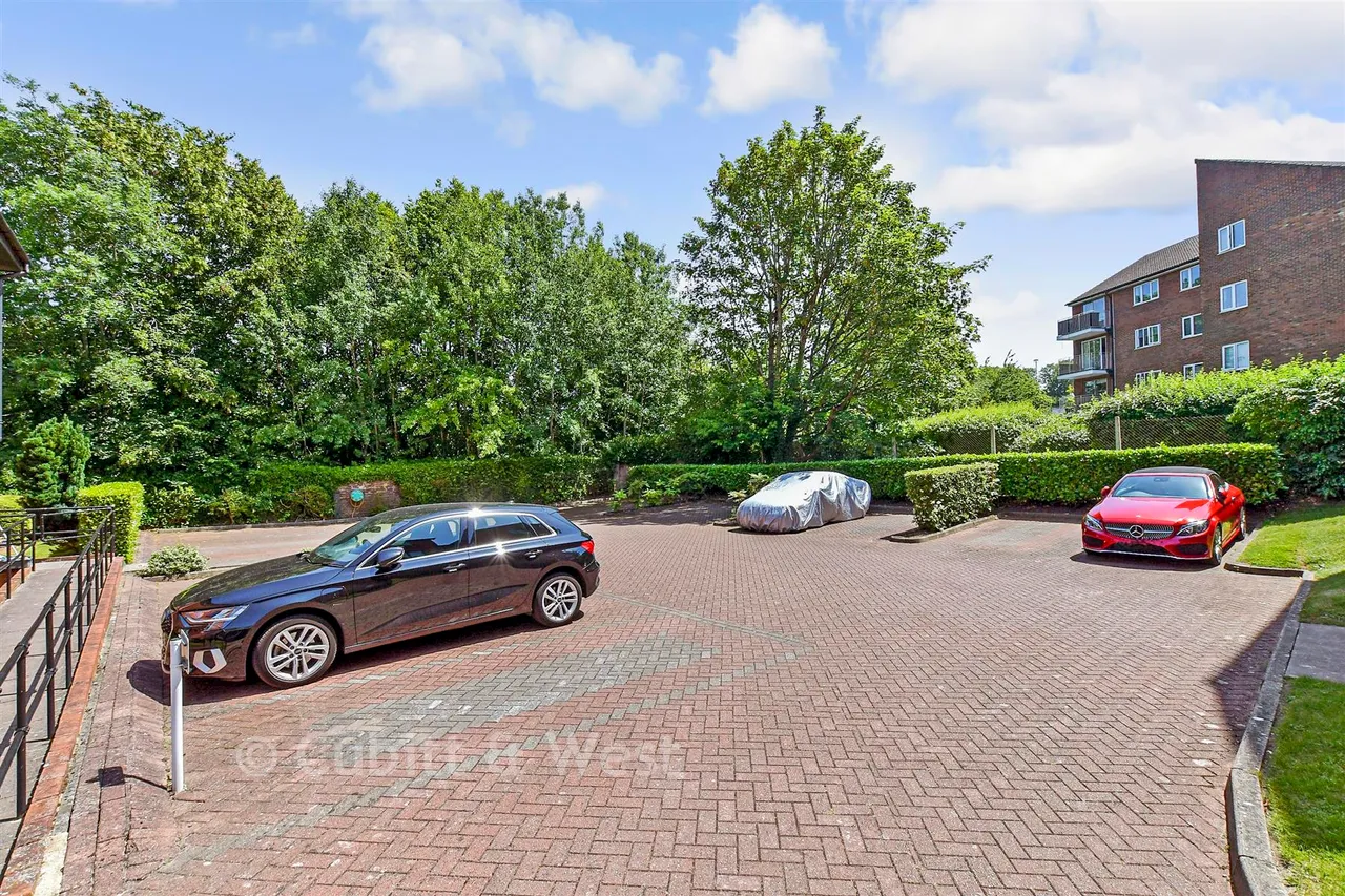 Basing Road, Banstead, SM7, photo 10