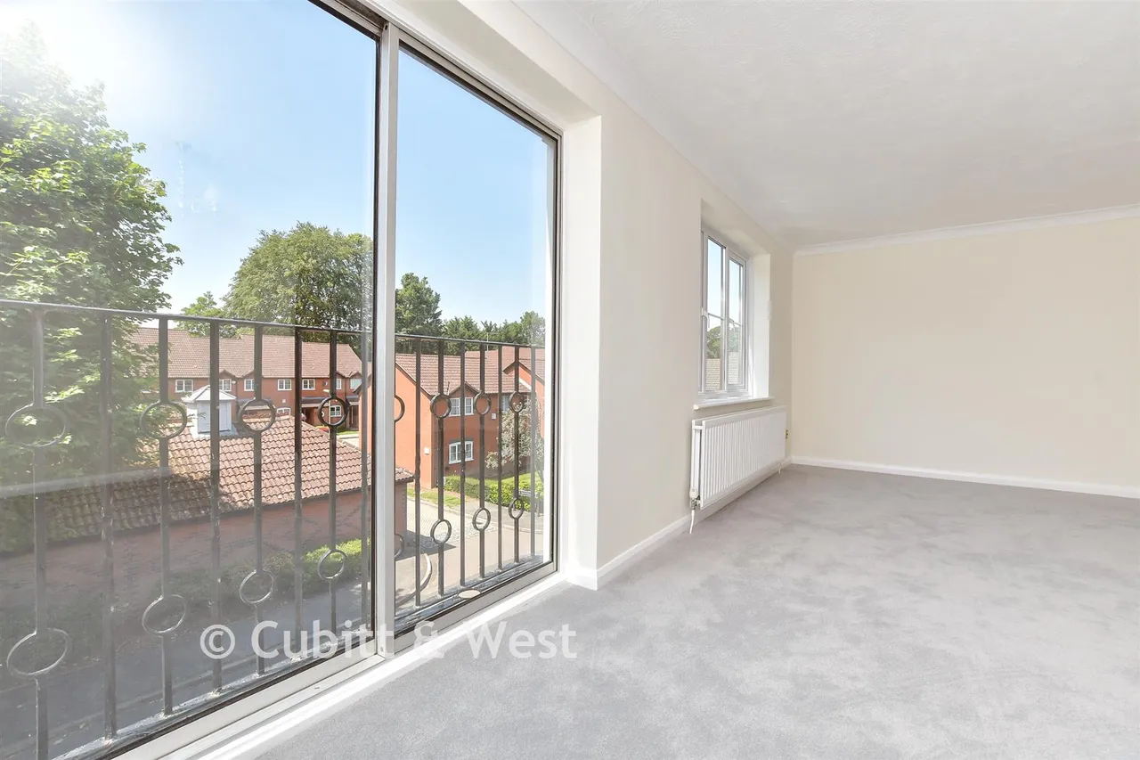 Basing Road, Banstead, SM7, photo 2