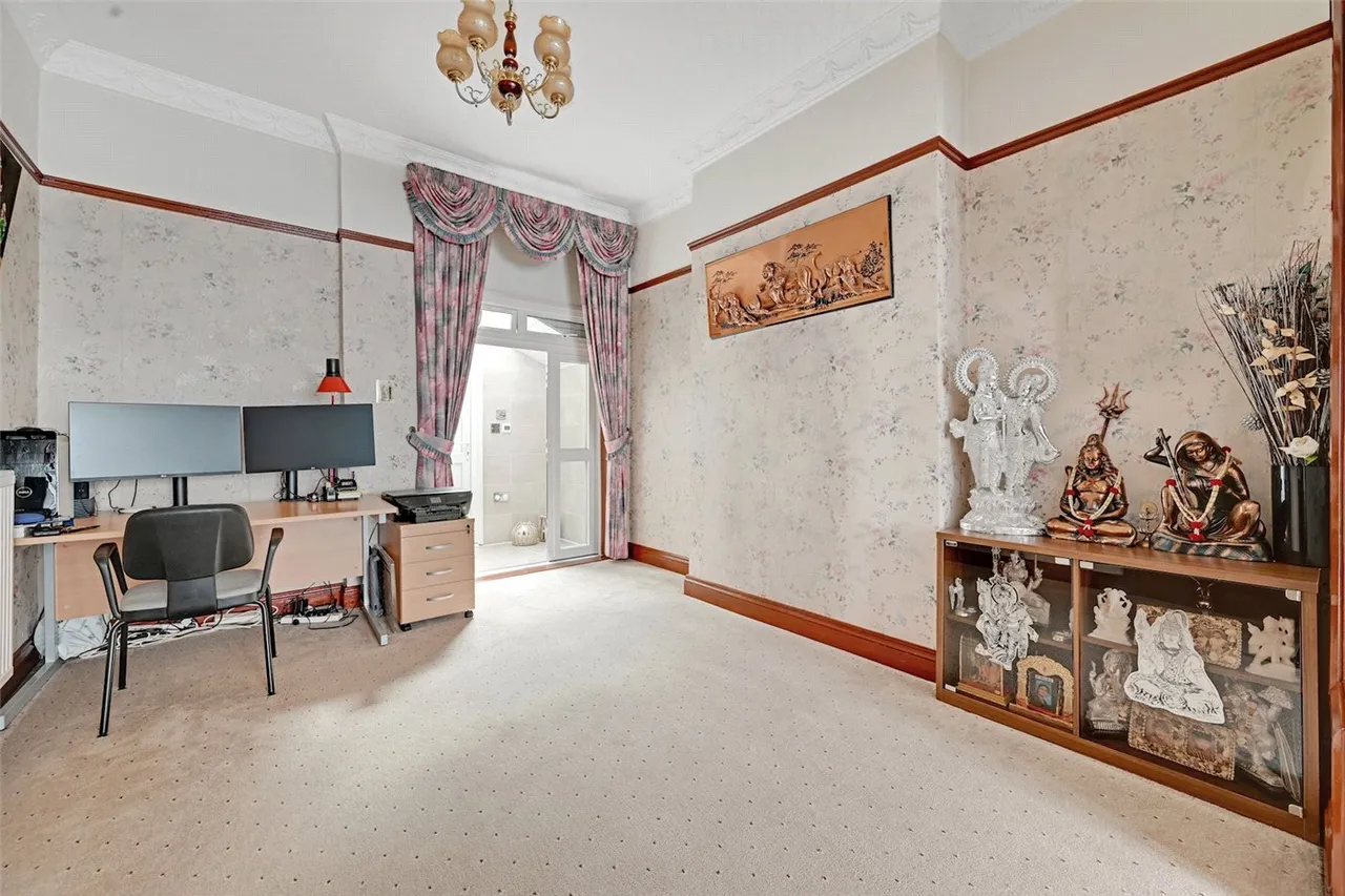 Montrose Avenue, London, NW6, photo 9