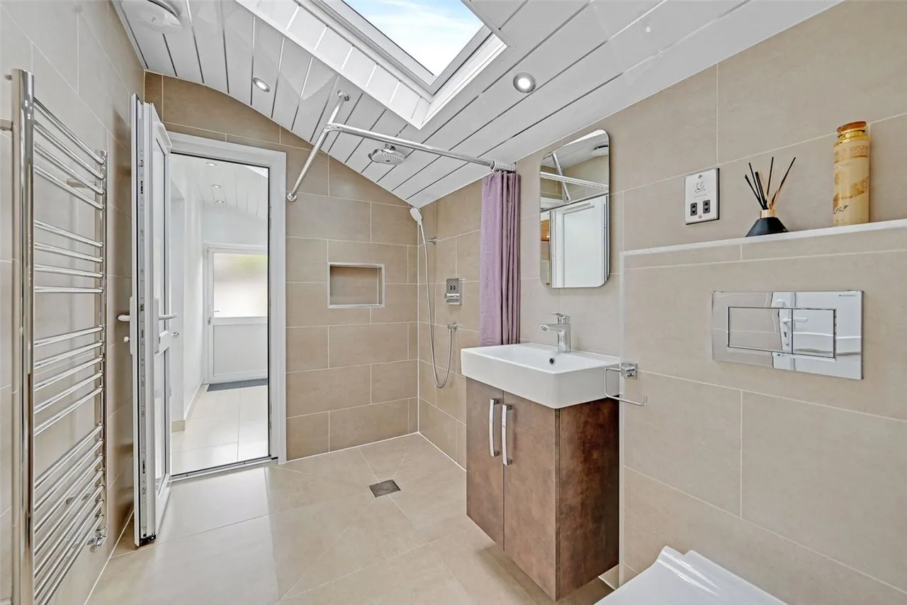 4 bed house for sale — Montrose Avenue, London, NW6
