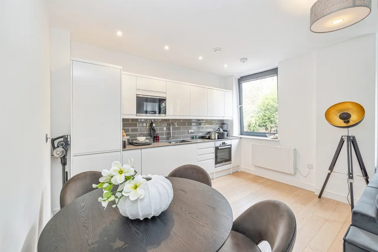 Aldenham Road, Bushey, WD23, photo 10