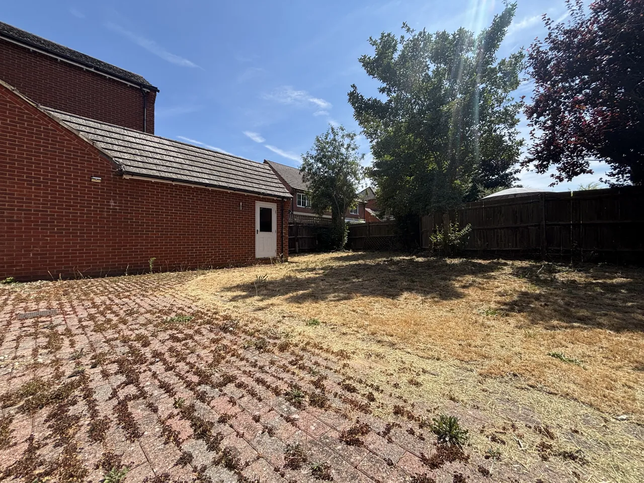 Almond Tree Drive, Weston Turville, photo 7