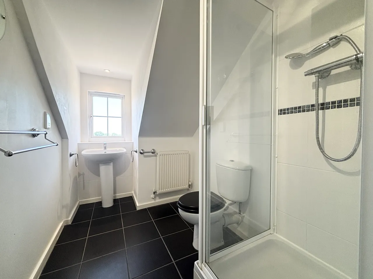 Almond Tree Drive, Weston Turville, photo 10