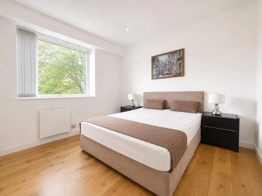 Clayton Road, Hayes, UB3, photo 3