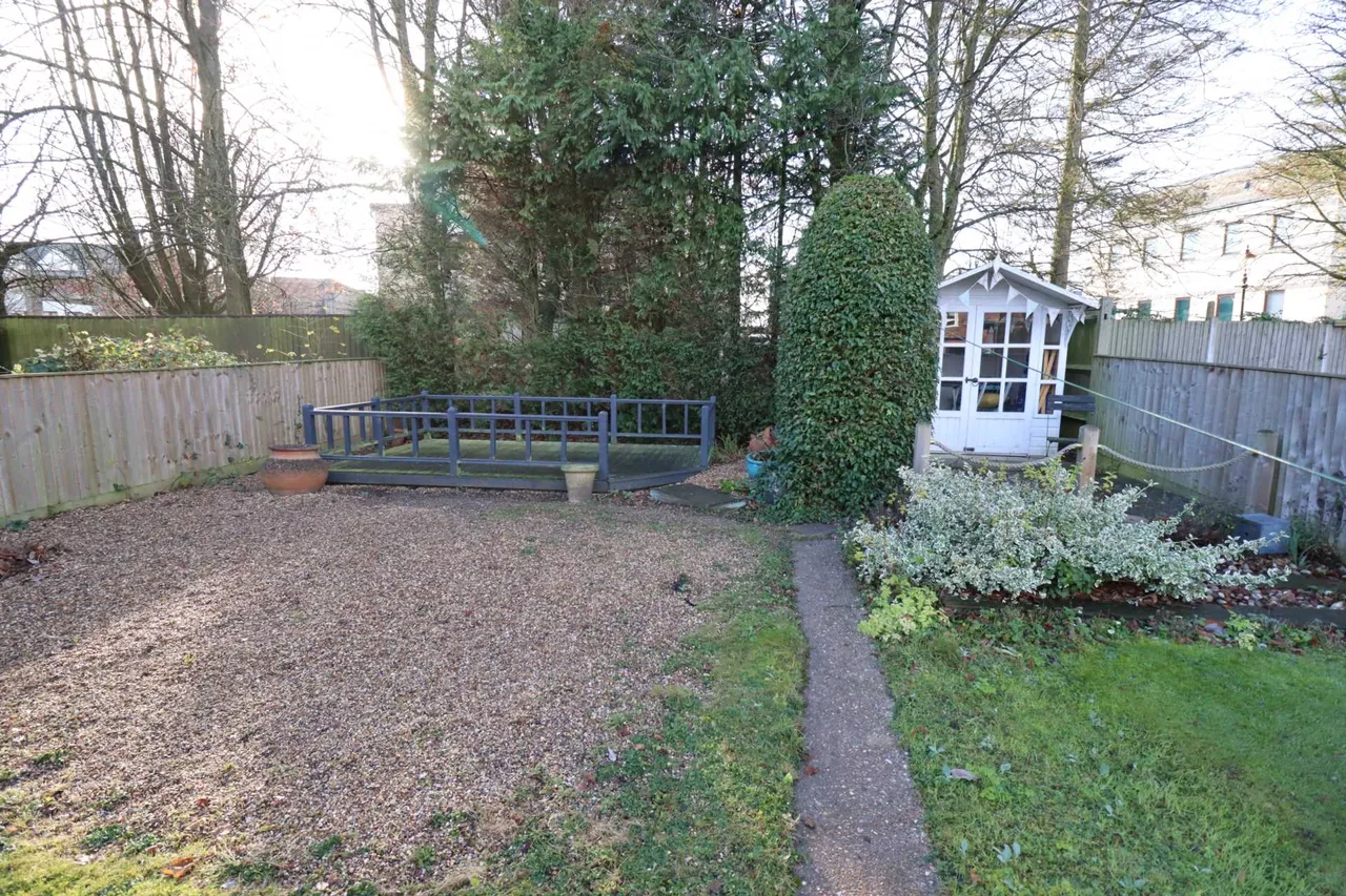 Deeds Grove, High Wycombe, HP12 3NY, photo 14