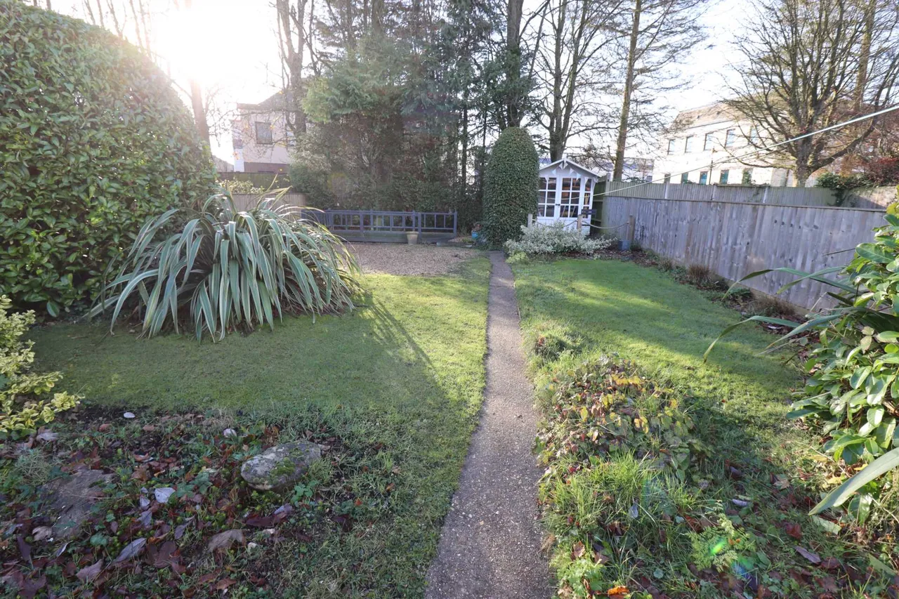 Deeds Grove, High Wycombe, HP12 3NY, photo 13