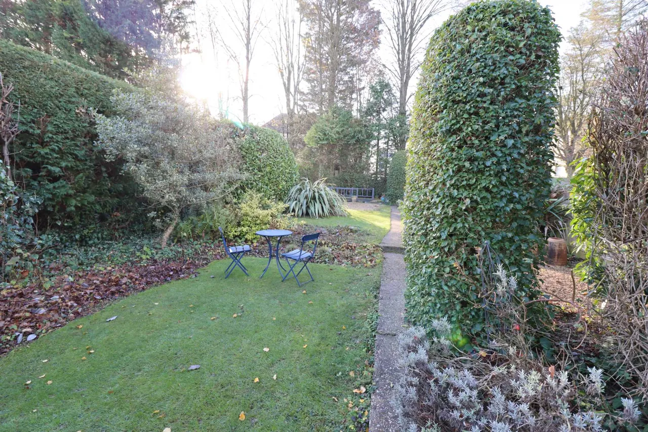 Deeds Grove, High Wycombe, HP12 3NY, photo 11