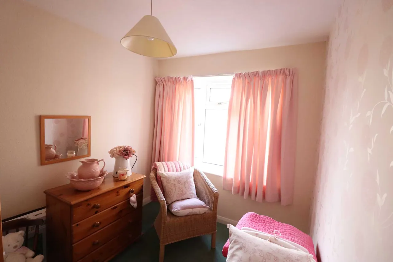 Deeds Grove, High Wycombe, HP12 3NY, photo 9