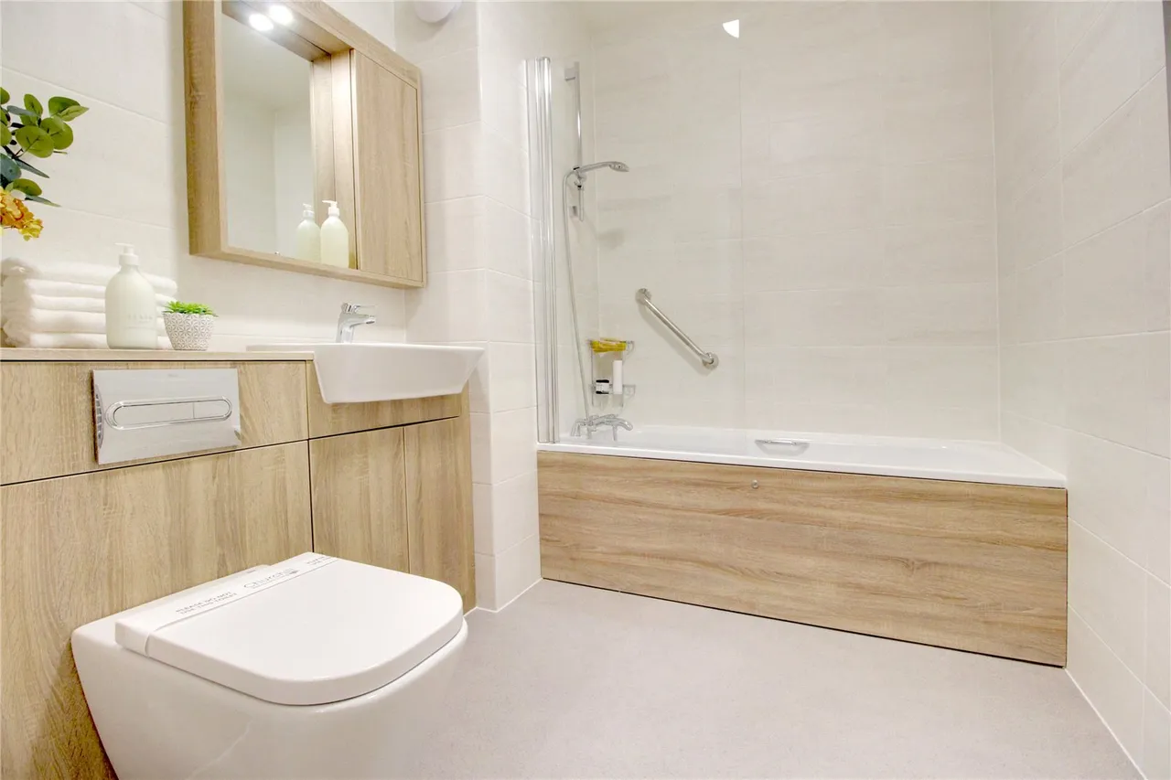 Victoria Road, Farnborough, GU14 7PN, photo 5