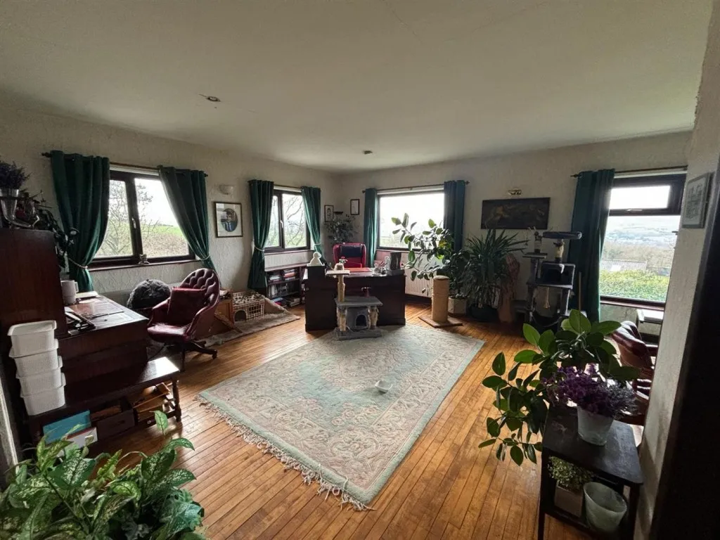 Blacksnape Road, Darwen, BB3, photo 28