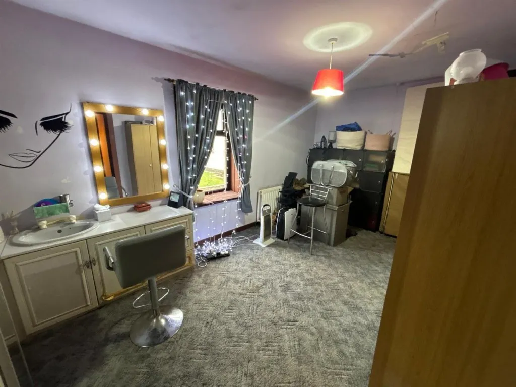 Blacksnape Road, Darwen, BB3, photo 25
