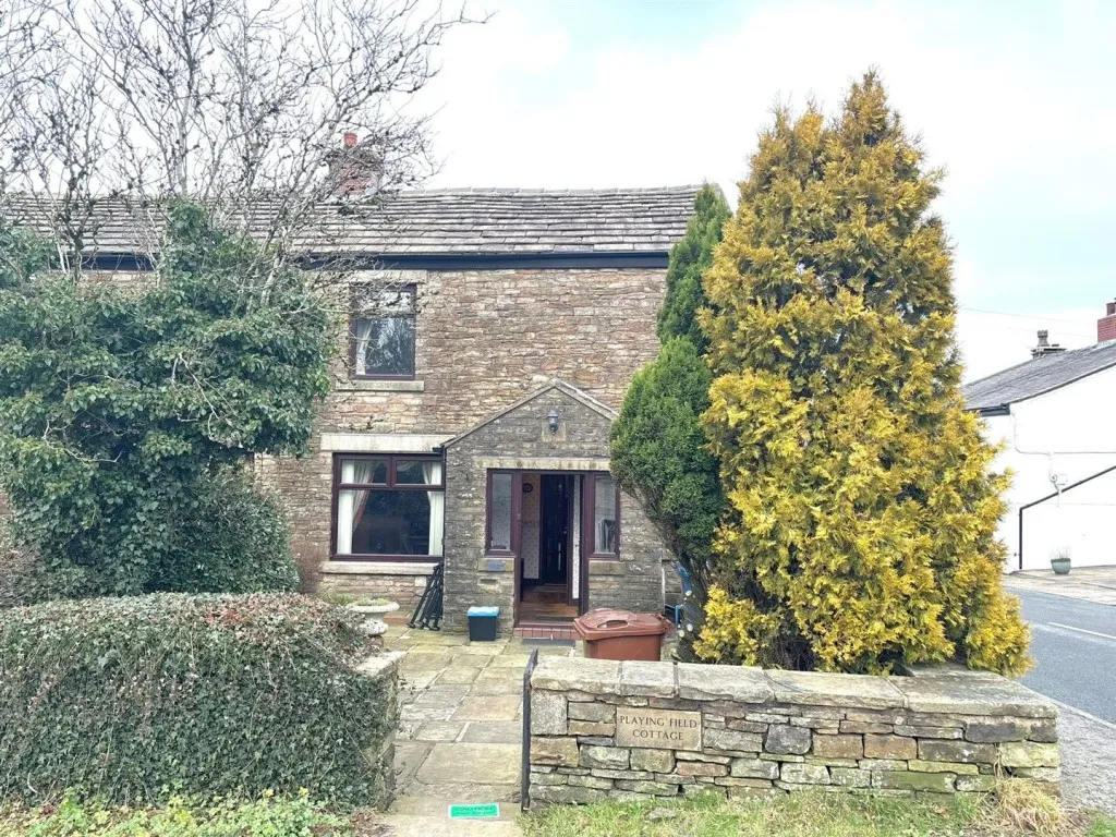 Blacksnape Road, Darwen, BB3, photo 3