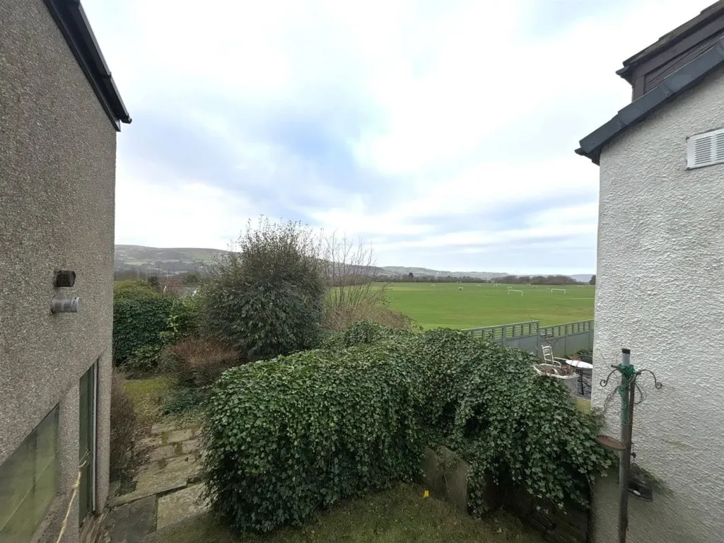 Blacksnape Road, Darwen, BB3, photo 34