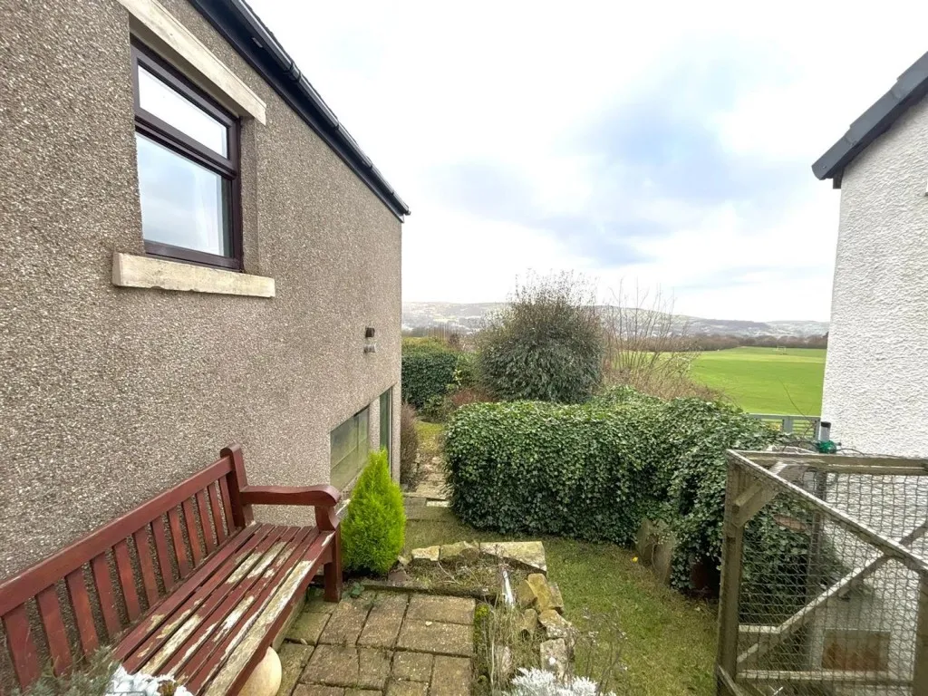 Blacksnape Road, Darwen, BB3, photo 31