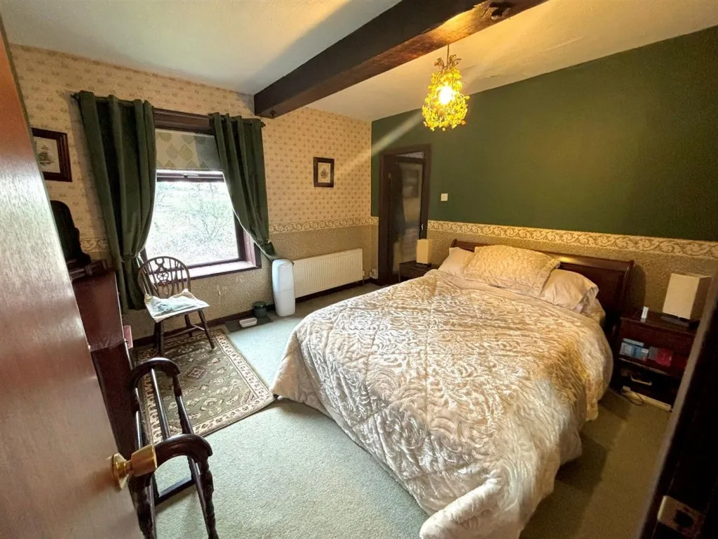 Blacksnape Road, Darwen, BB3, photo 16