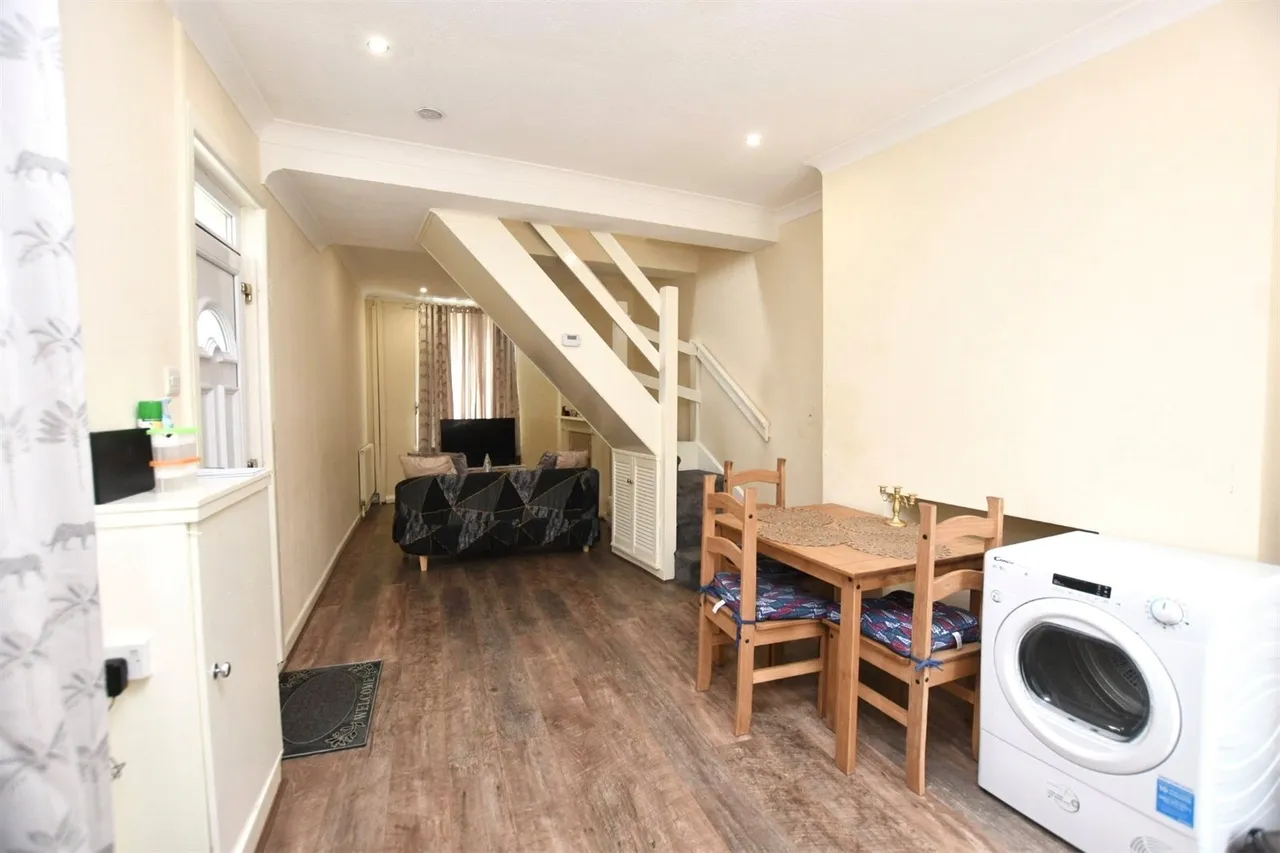 Elswick Street, Darwen, Lancashire, BB3, photo 4
