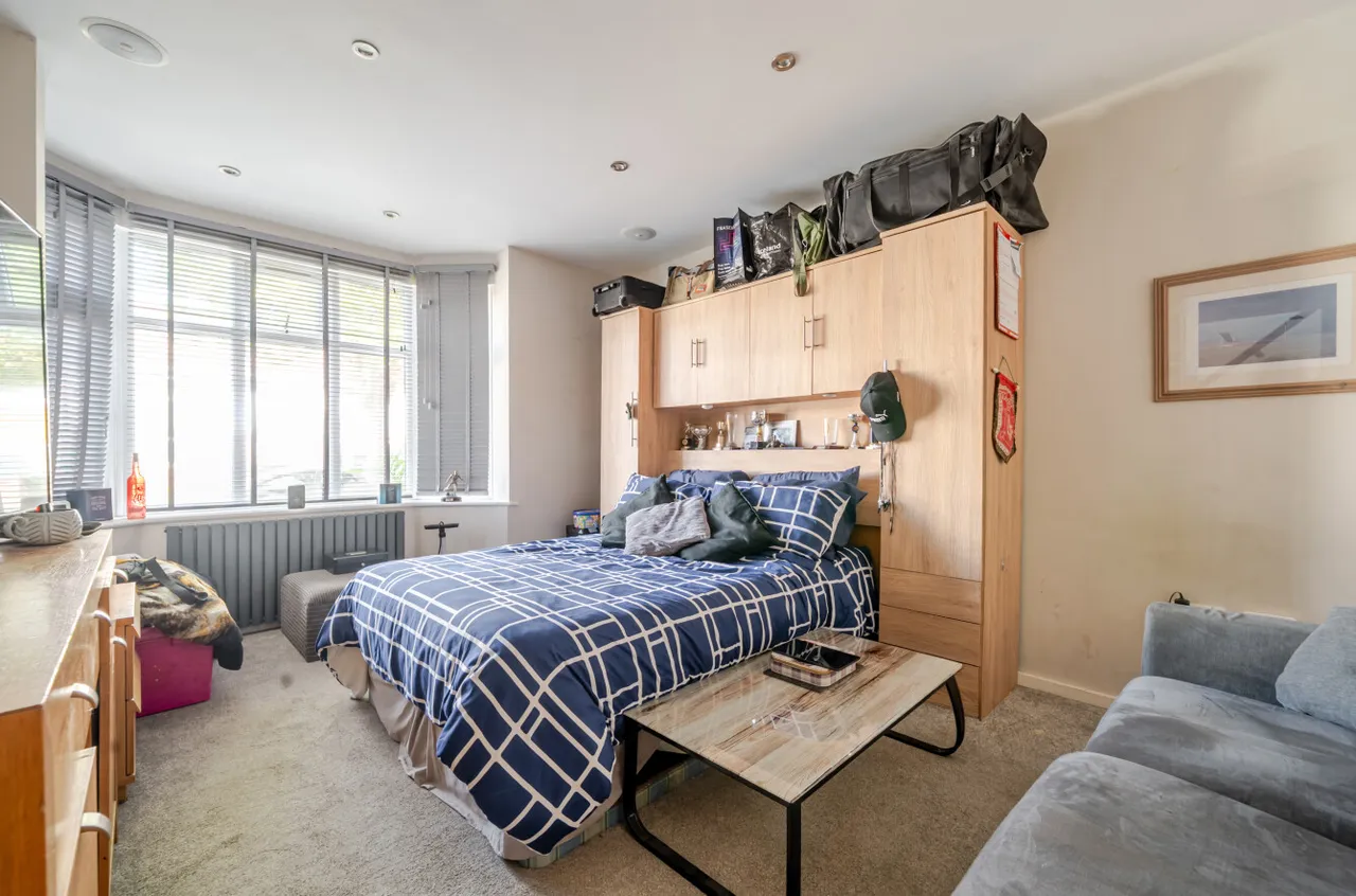 George V Avenue, Worthing, BN11, photo 12