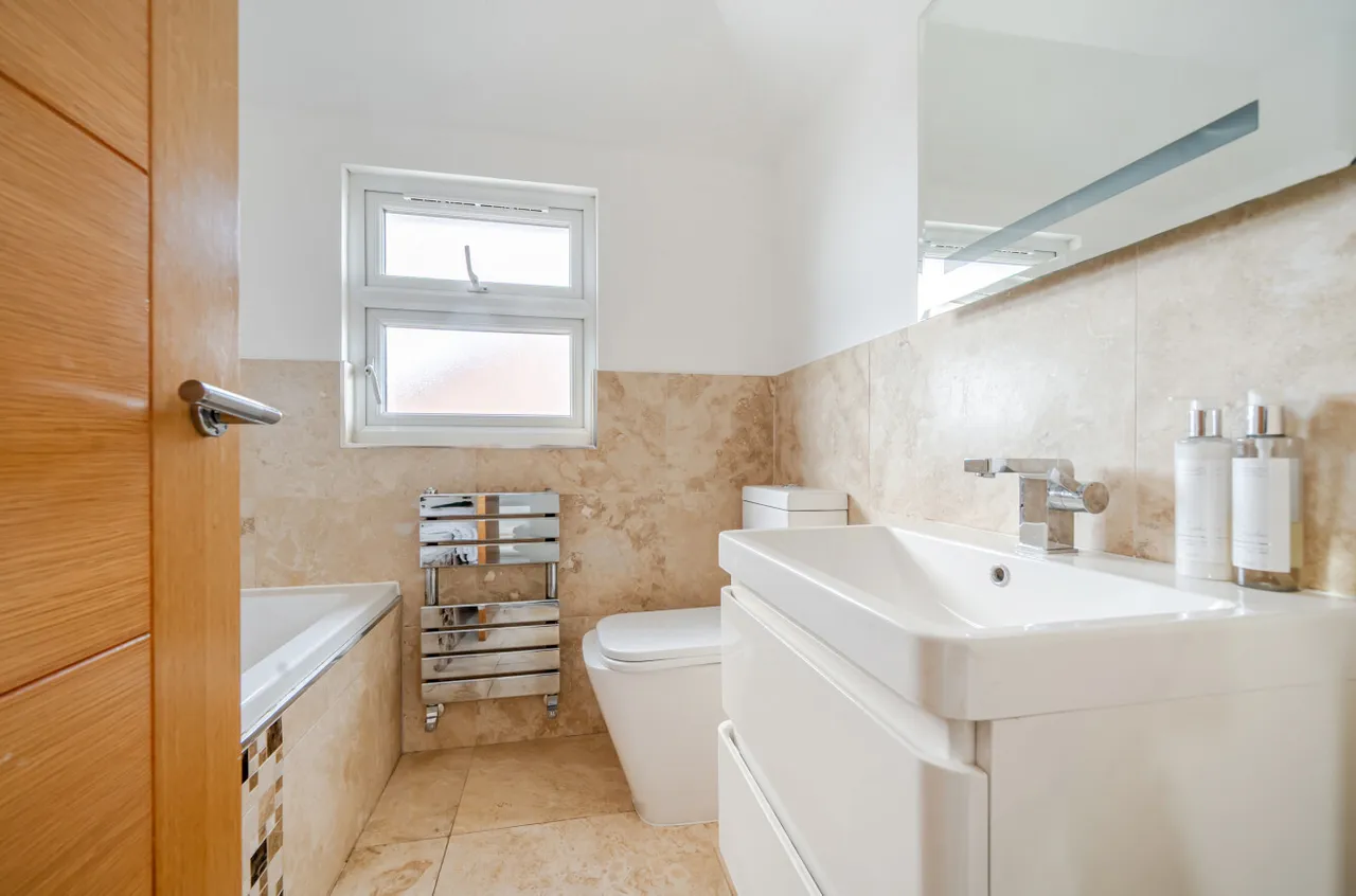 George V Avenue, Worthing, BN11, photo 14