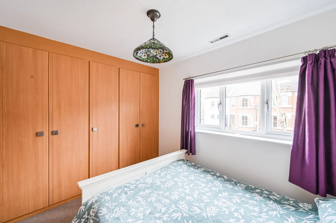 59 Wrexham Road, London, photo 4