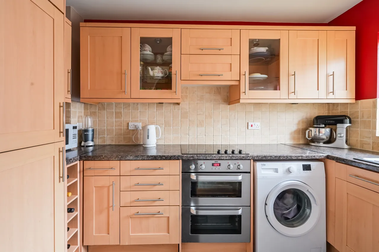 59 Wrexham Road, London, photo 2