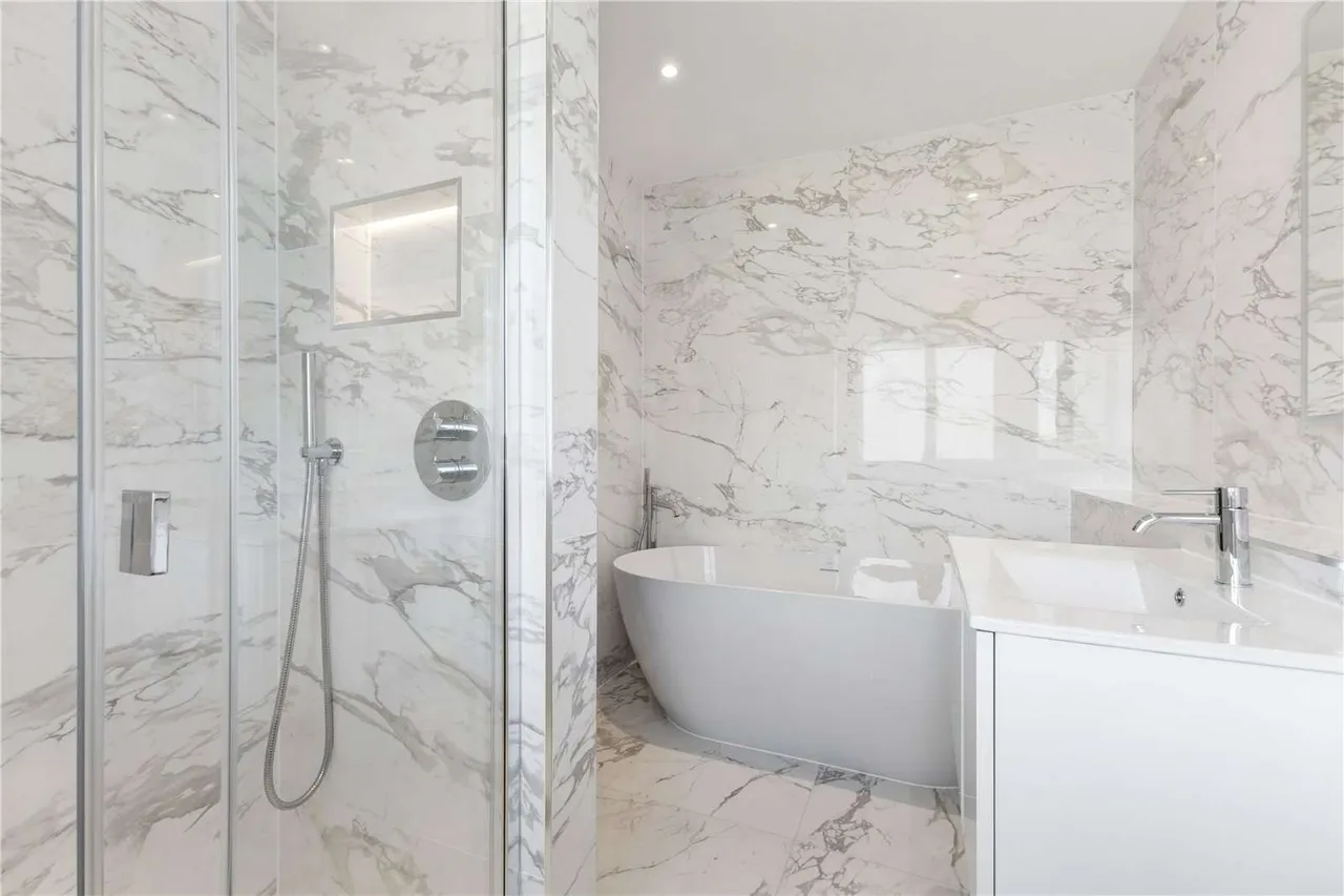 Alba House, Brook Avenue, Warsash, Southampton, SO31 9HR, photo 9