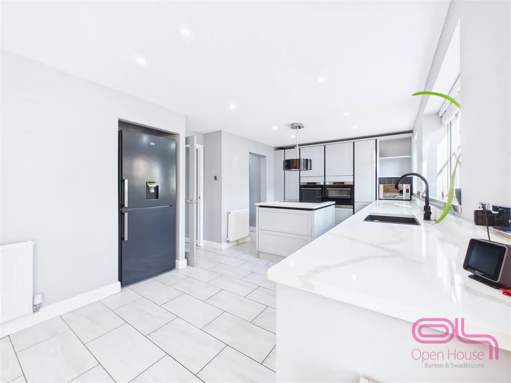 Bryony, Branston, DE14, photo 10