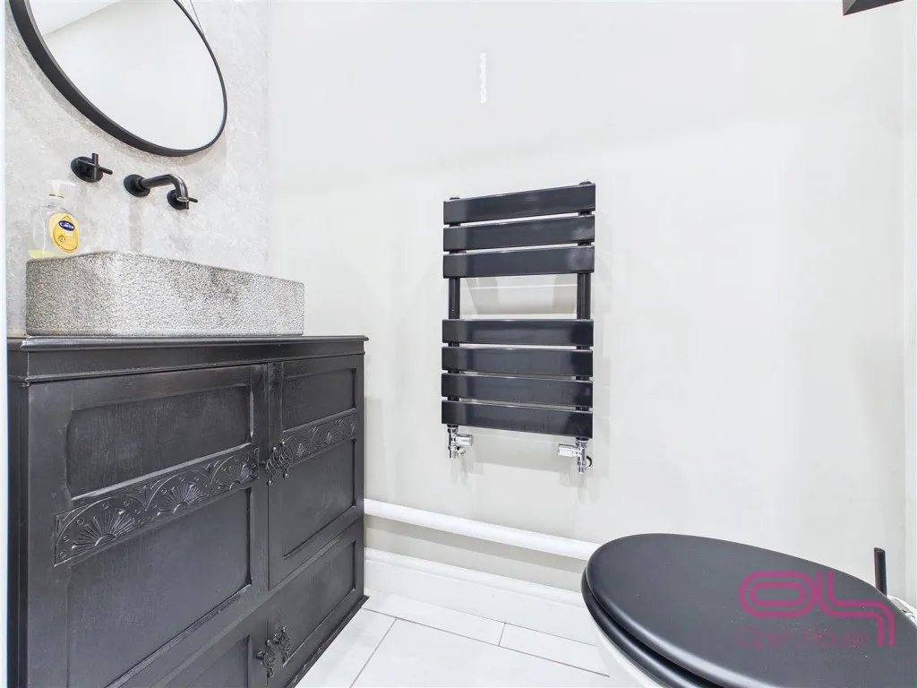 Bryony, Branston, DE14, photo 18