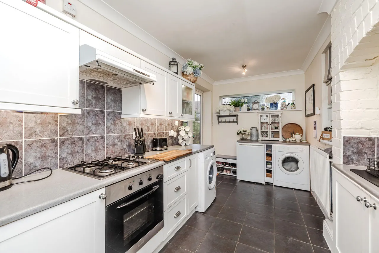Manor Grove, Benton, photo 6