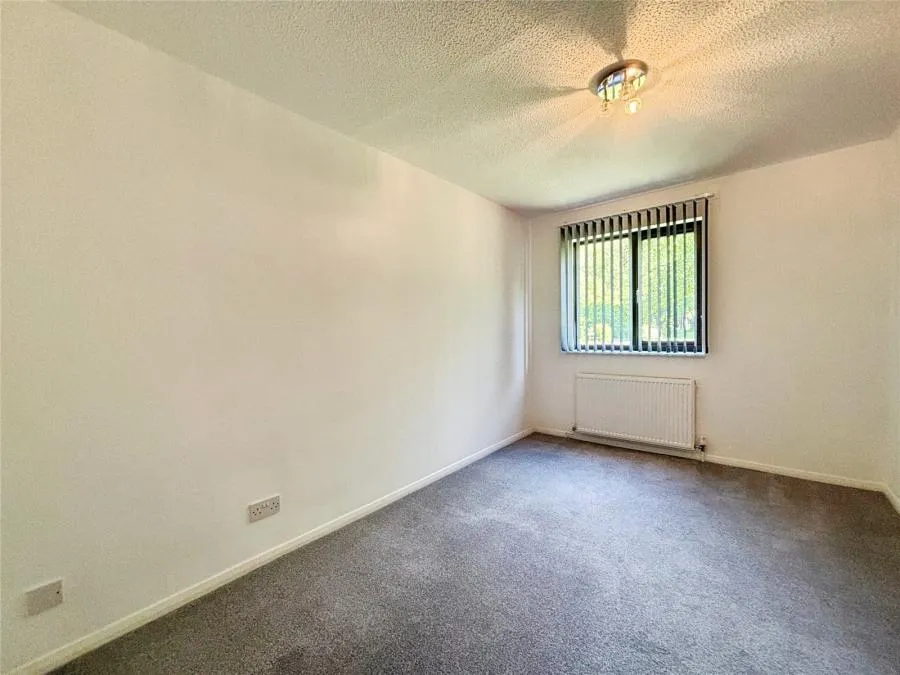 St. Pauls Court, Reading, RG1, photo 6