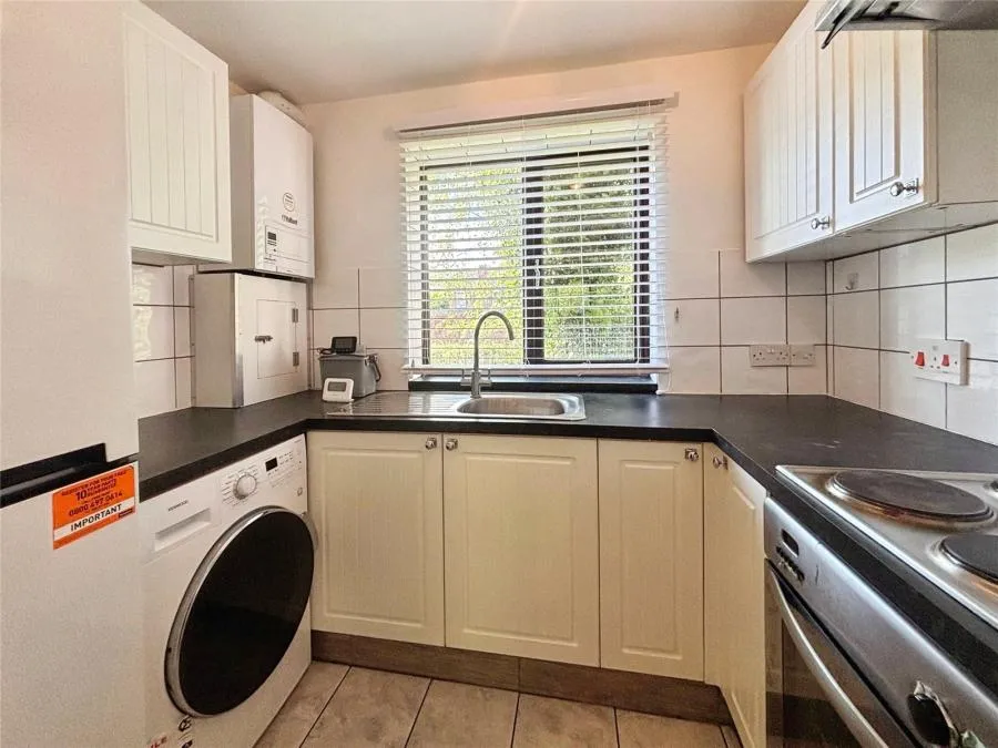 St. Pauls Court, Reading, RG1, photo 5