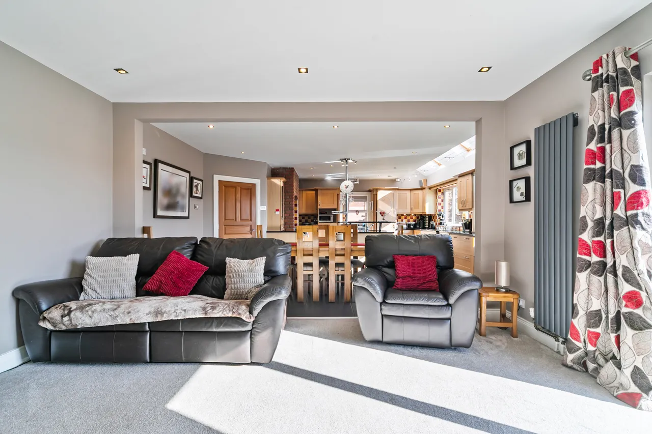 Ballynahatty Road, Belfast, photo 11