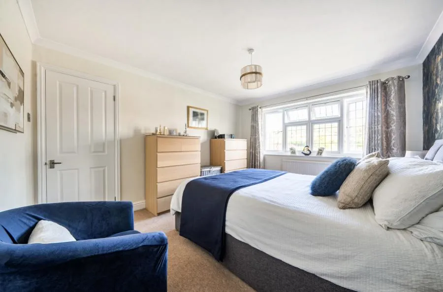 Raven Crescent, Westcott, HP18, photo 10