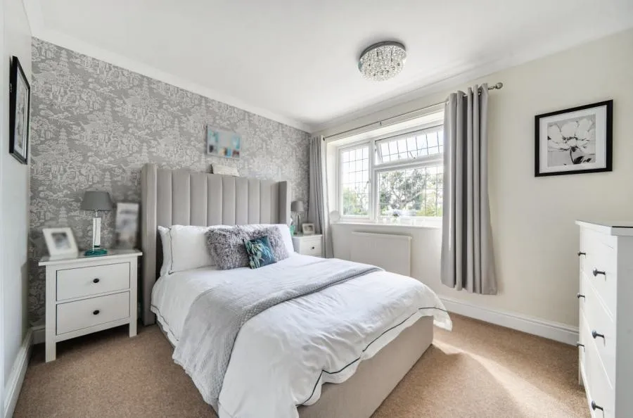 Raven Crescent, Westcott, HP18, photo 11