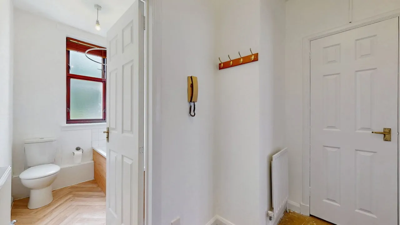 2061 Dumbarton Road, Glasgow, photo 7