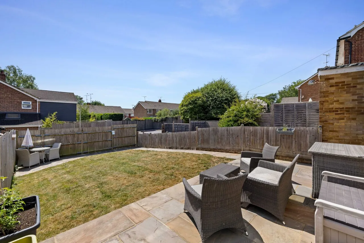 Garden Wood Road, East Grinstead, East Grinstead, RH19 1SD, photo 4