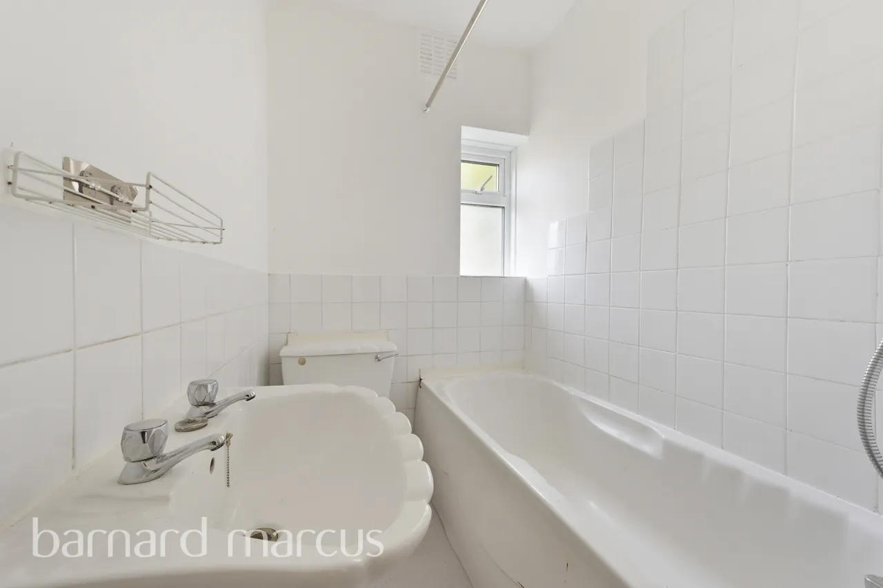 Manor Green Road, Epsom, KT19, photo 7