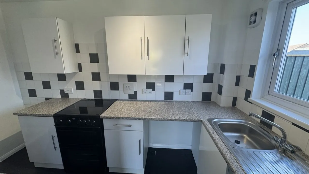 Bremeridge Road, Westbury, photo 3