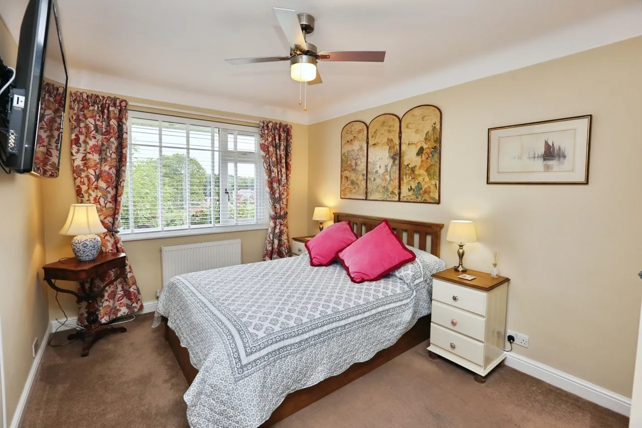 Sarum Road, Chandler's Ford, SO53, photo 5
