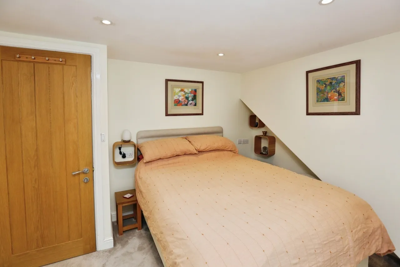 Sarum Road, Chandler's Ford, SO53, photo 12