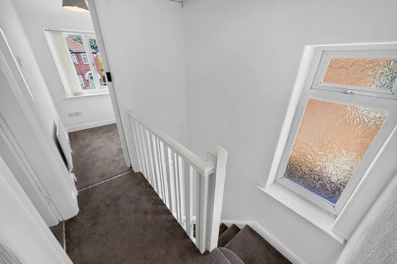 Crofton Avenue, Timperley WA15 6BZ, photo 16