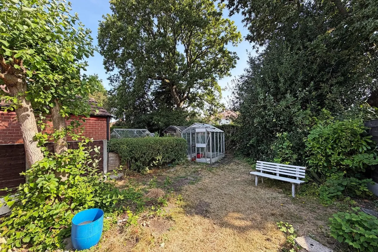 Crofton Avenue, Timperley WA15 6BZ, photo 22