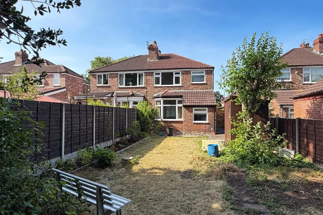 Crofton Avenue, Timperley WA15 6BZ, photo 7