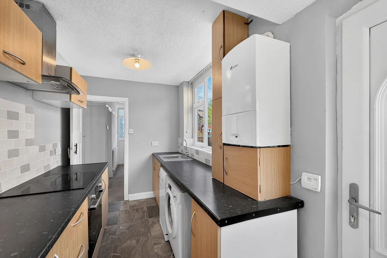 Crofton Avenue, Timperley WA15 6BZ, photo 10