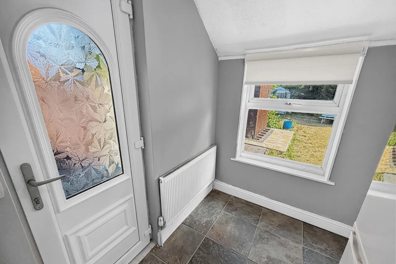Crofton Avenue, Timperley WA15 6BZ, photo 11