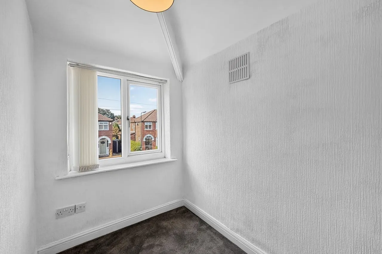 Crofton Avenue, Timperley WA15 6BZ, photo 19