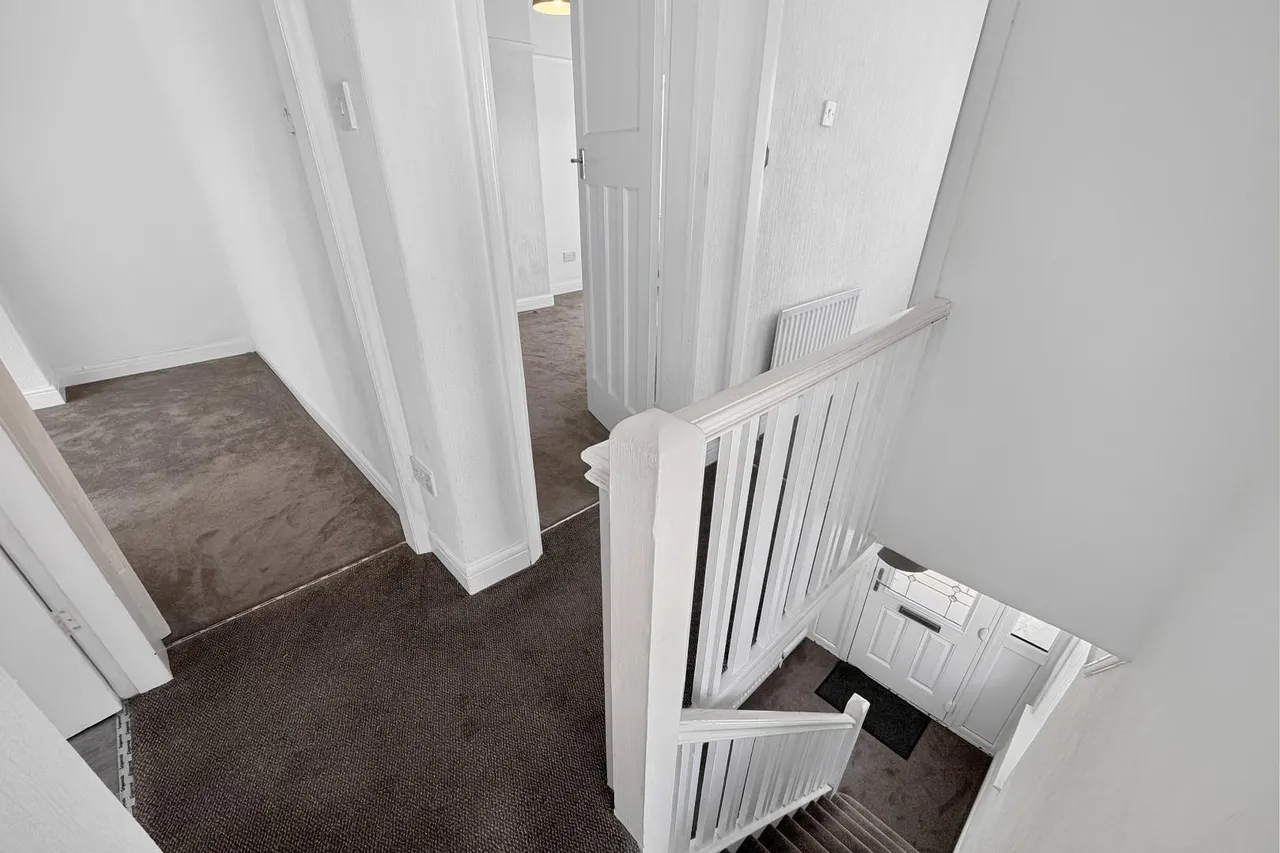 Crofton Avenue, Timperley WA15 6BZ, photo 15