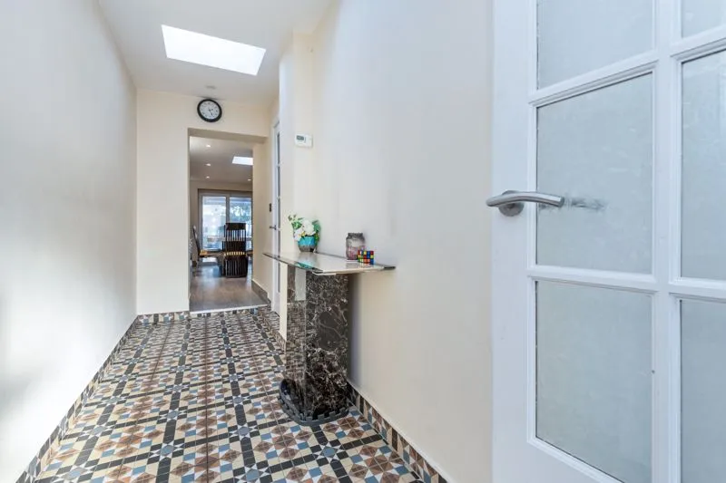 Wickstead Avenue, Luton LU4 9DW, photo 4